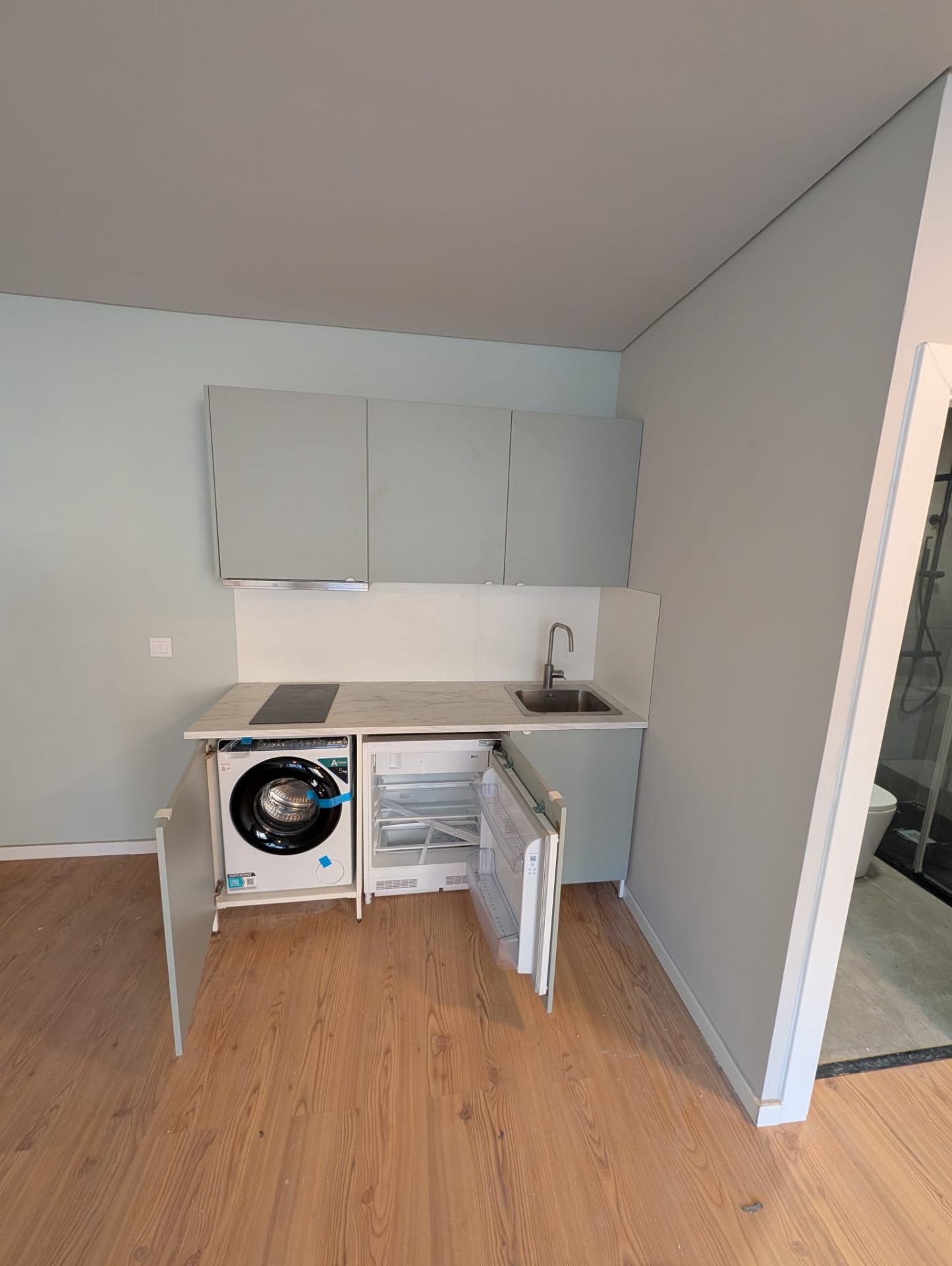 Instalação de cozinha compacta — Porto